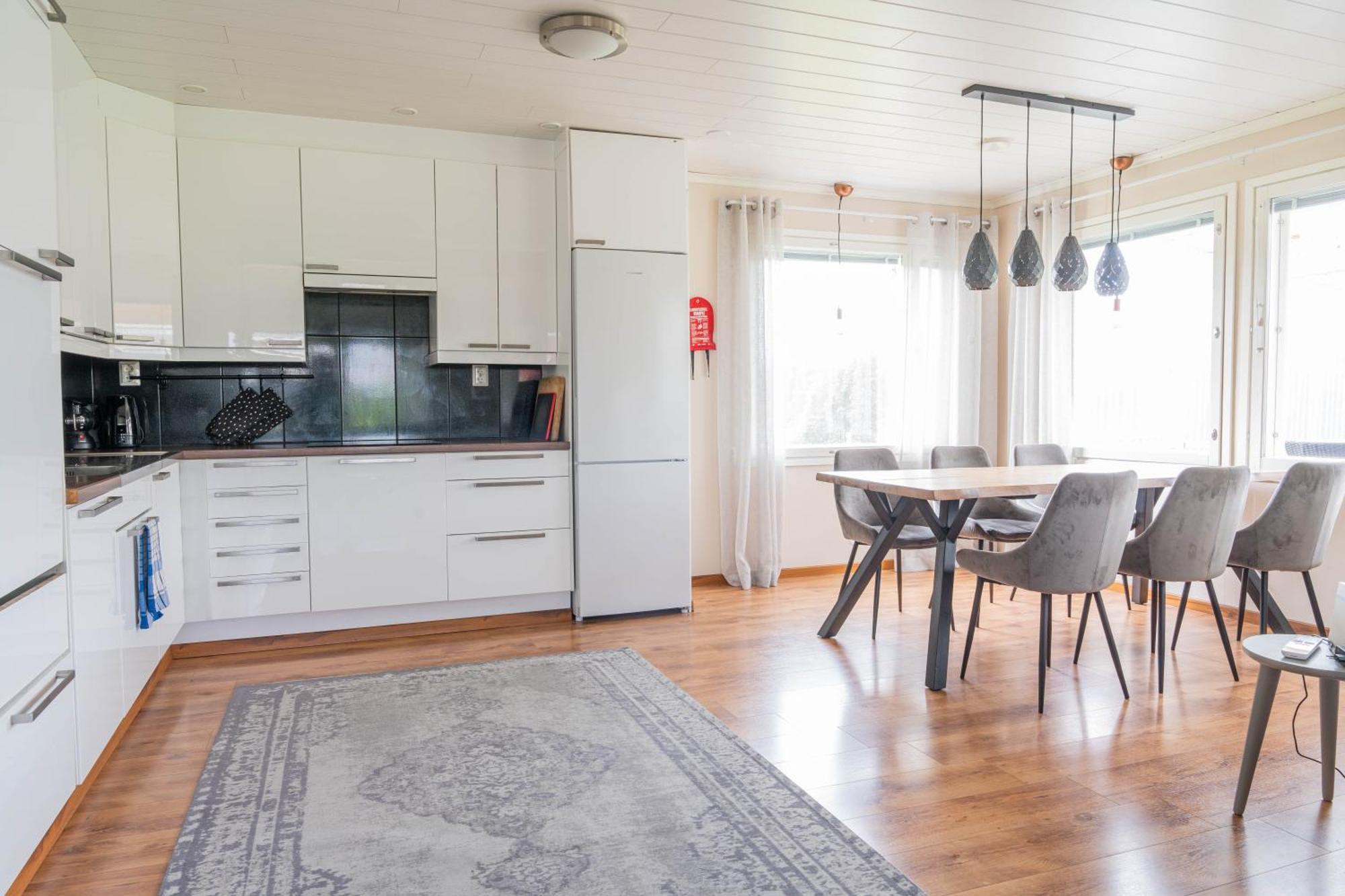 Hommala Villa Raiskio Buitenkant foto